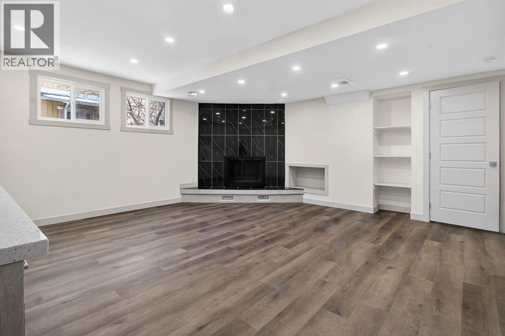 Single Family House 4 Level for Sale in  Templeview Place NE Temple Calgary 