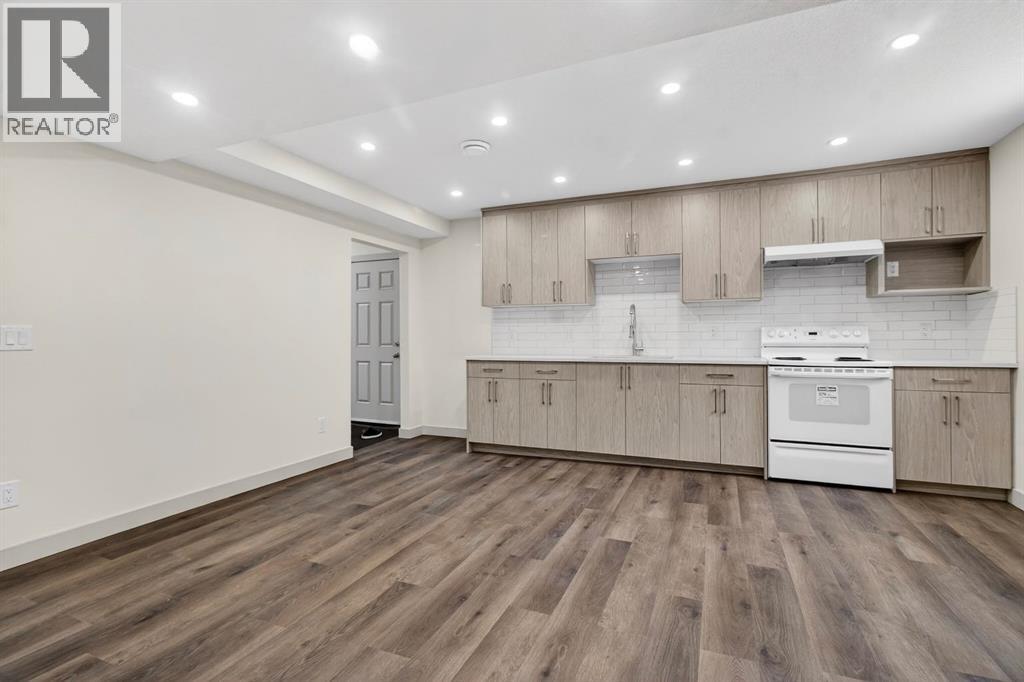 Single Family House 4 Level for Sale in  Templeview Place NE Temple Calgary 