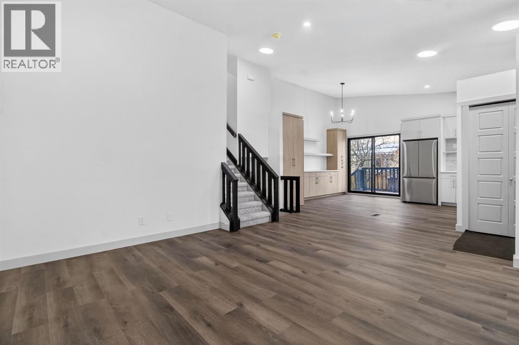 Single Family House 4 Level for Sale in  Templeview Place NE Temple Calgary 