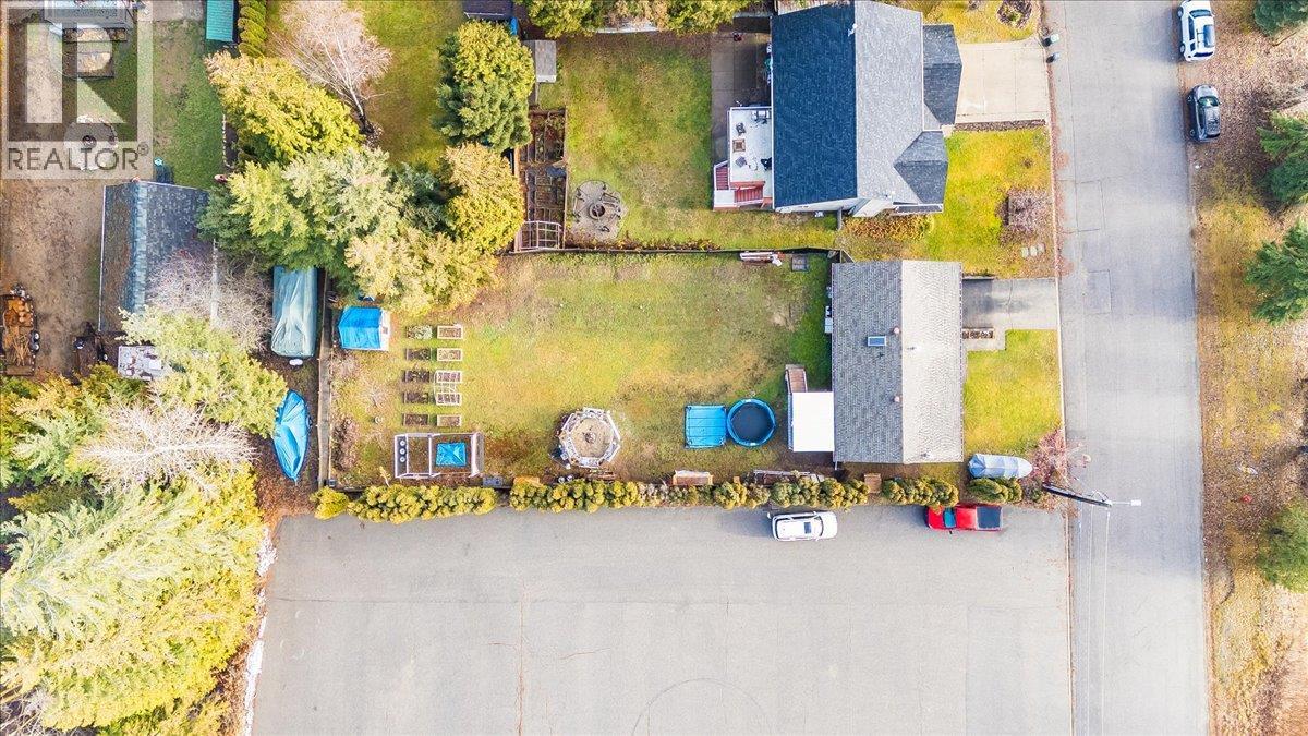 1359 Grosvenor Place, Castlegar