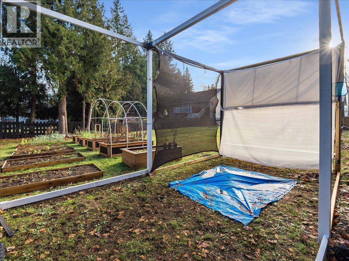 1359 Grosvenor Place, Castlegar