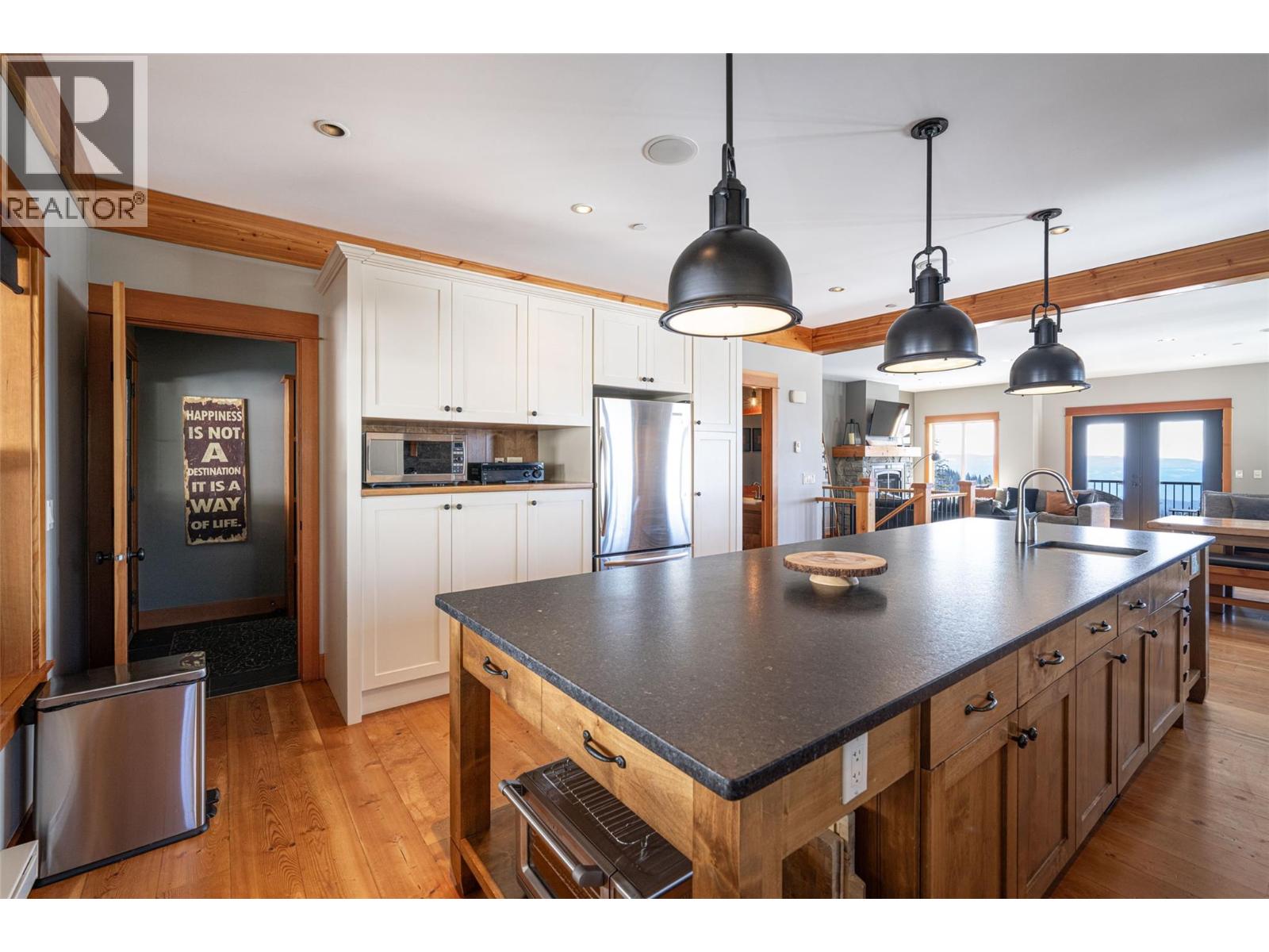 9826 Cathedral Drive, Silver Star