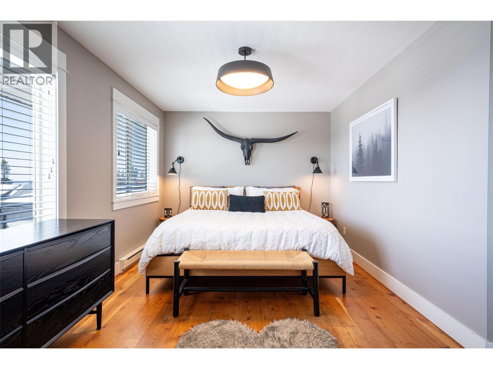 9826 Cathedral Drive, Silver Star