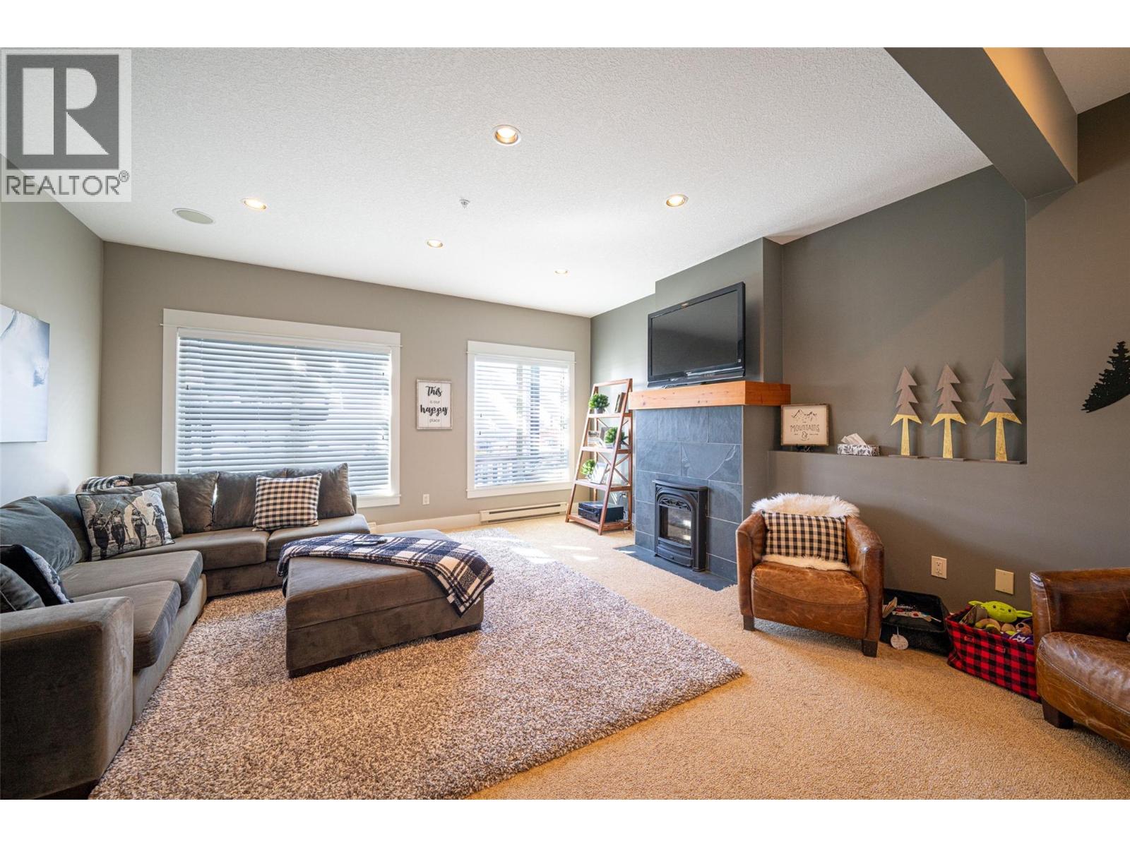 9826 Cathedral Drive, Silver Star