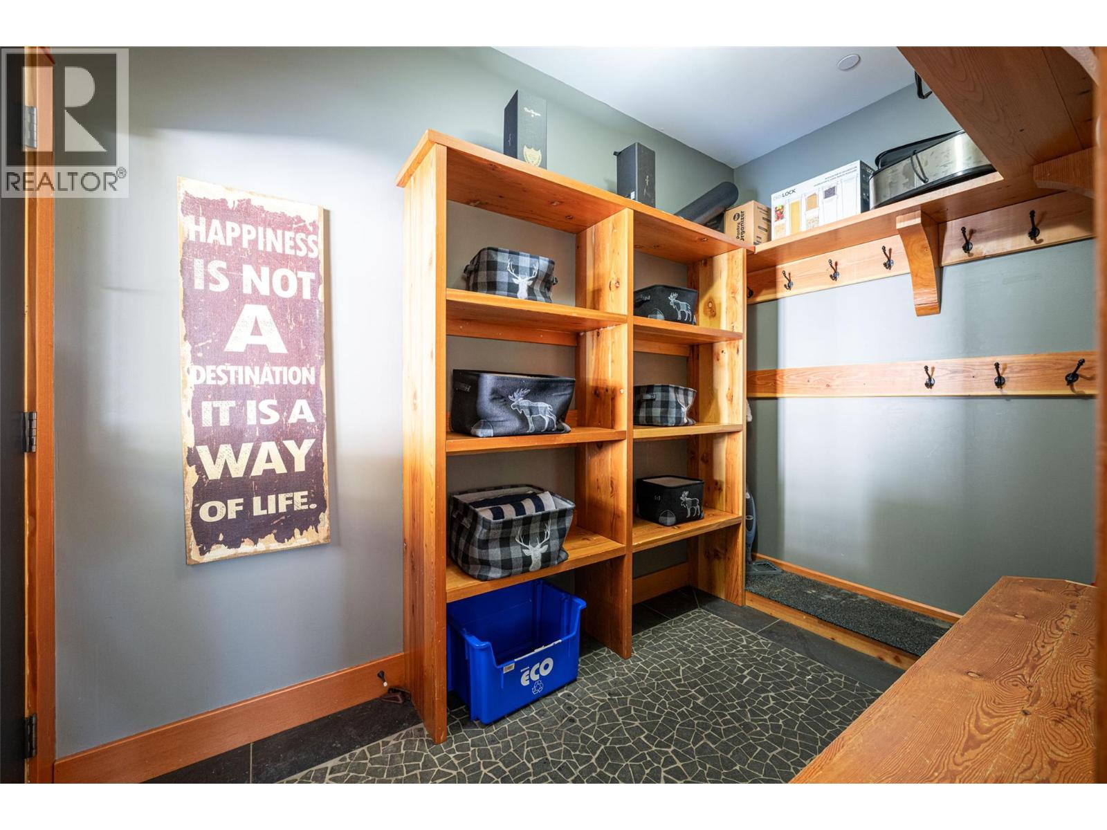 9826 Cathedral Drive, Silver Star