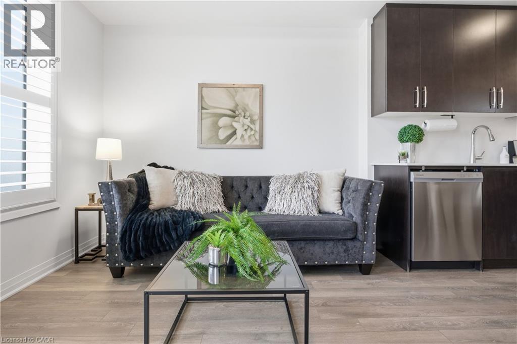 #106 1105 LEGER WAY - 17