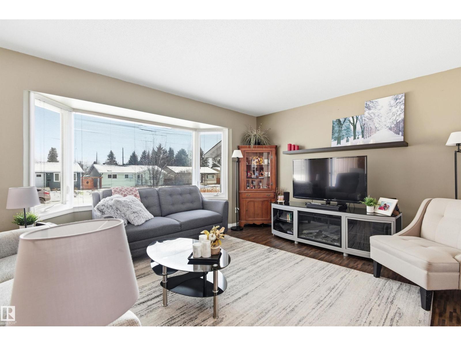 5328 105B ST NW, Edmonton