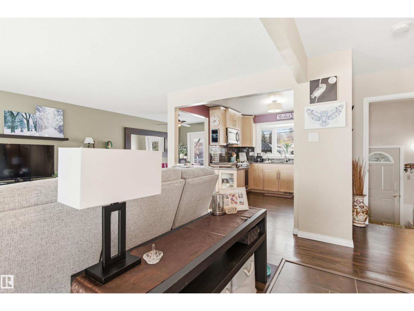 5328 105B ST NW, Edmonton