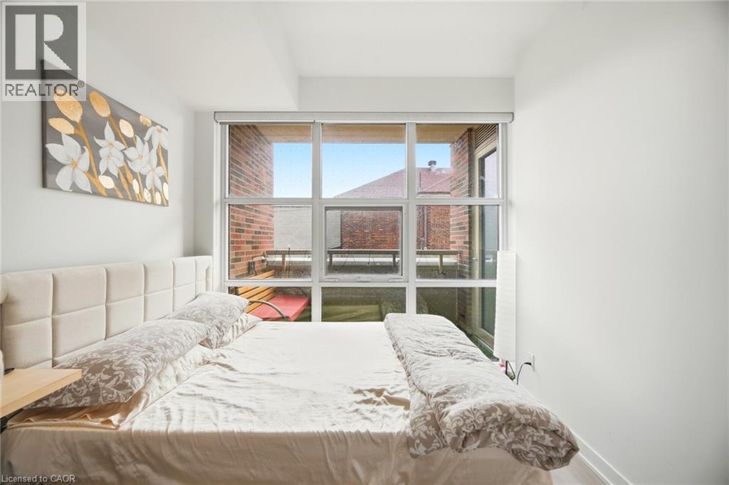 #208 1787 ST CLAIR AVENUE W - 7