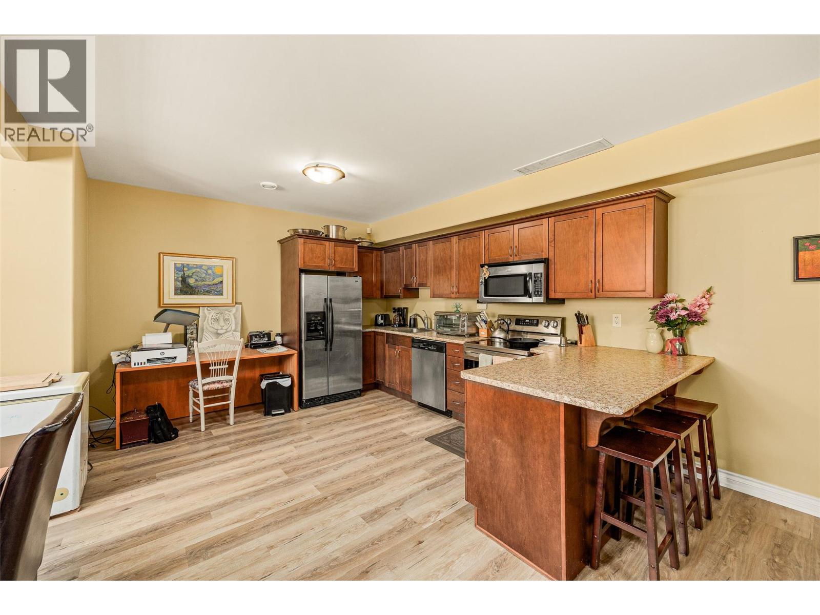  647 Peridot Place, Kelowna