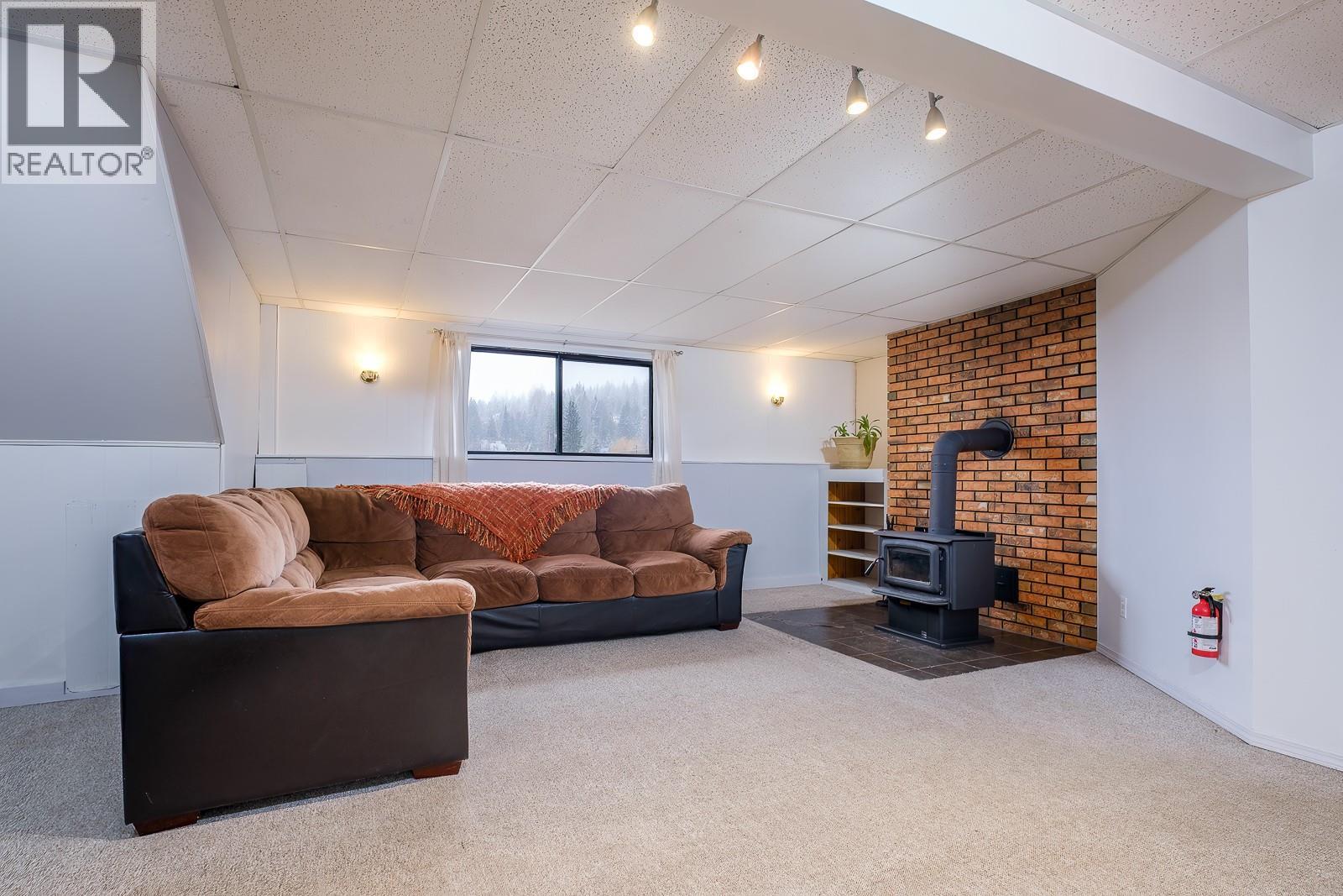 1730 Kootenay Avenue, Rossland