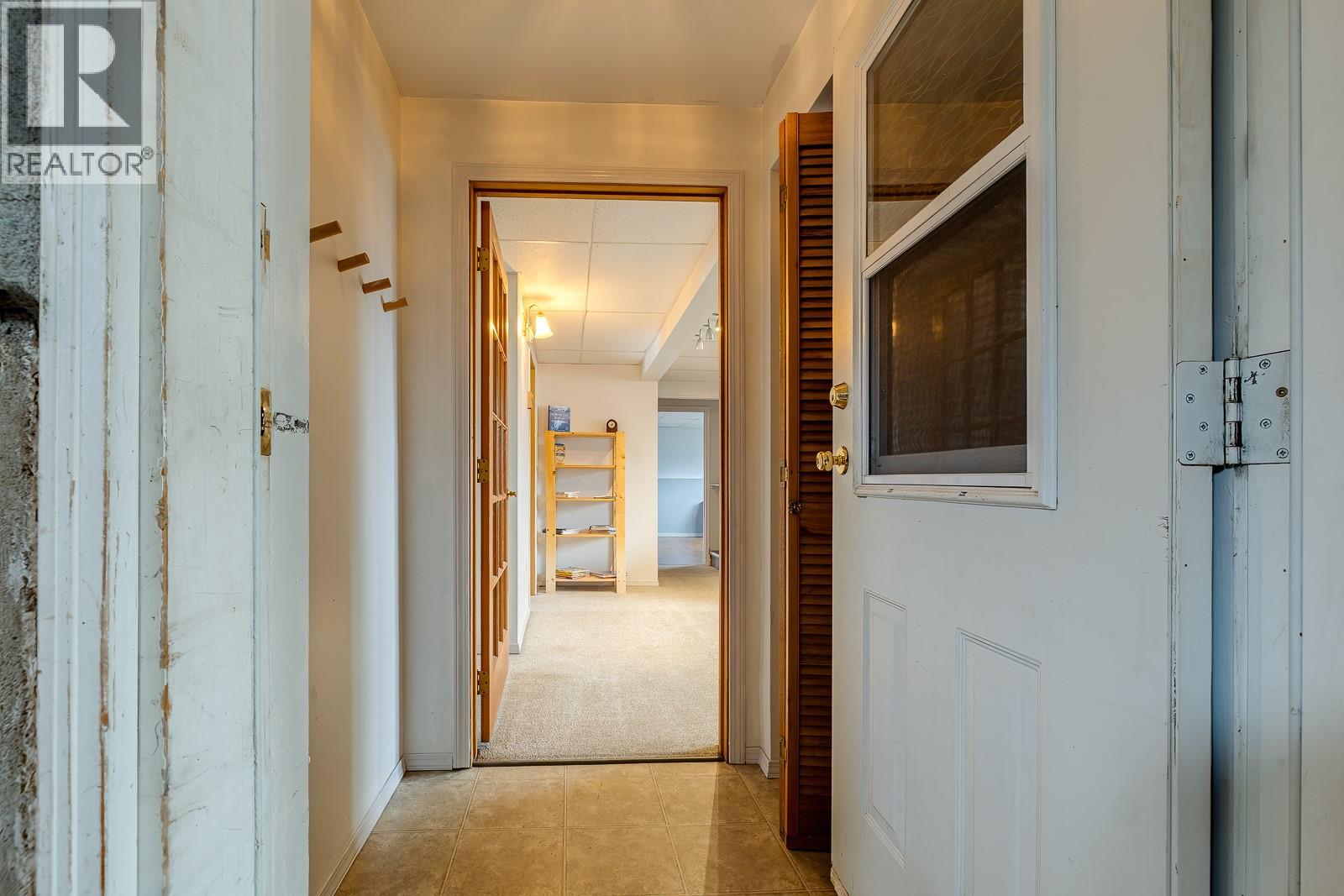 1730 Kootenay Avenue, Rossland