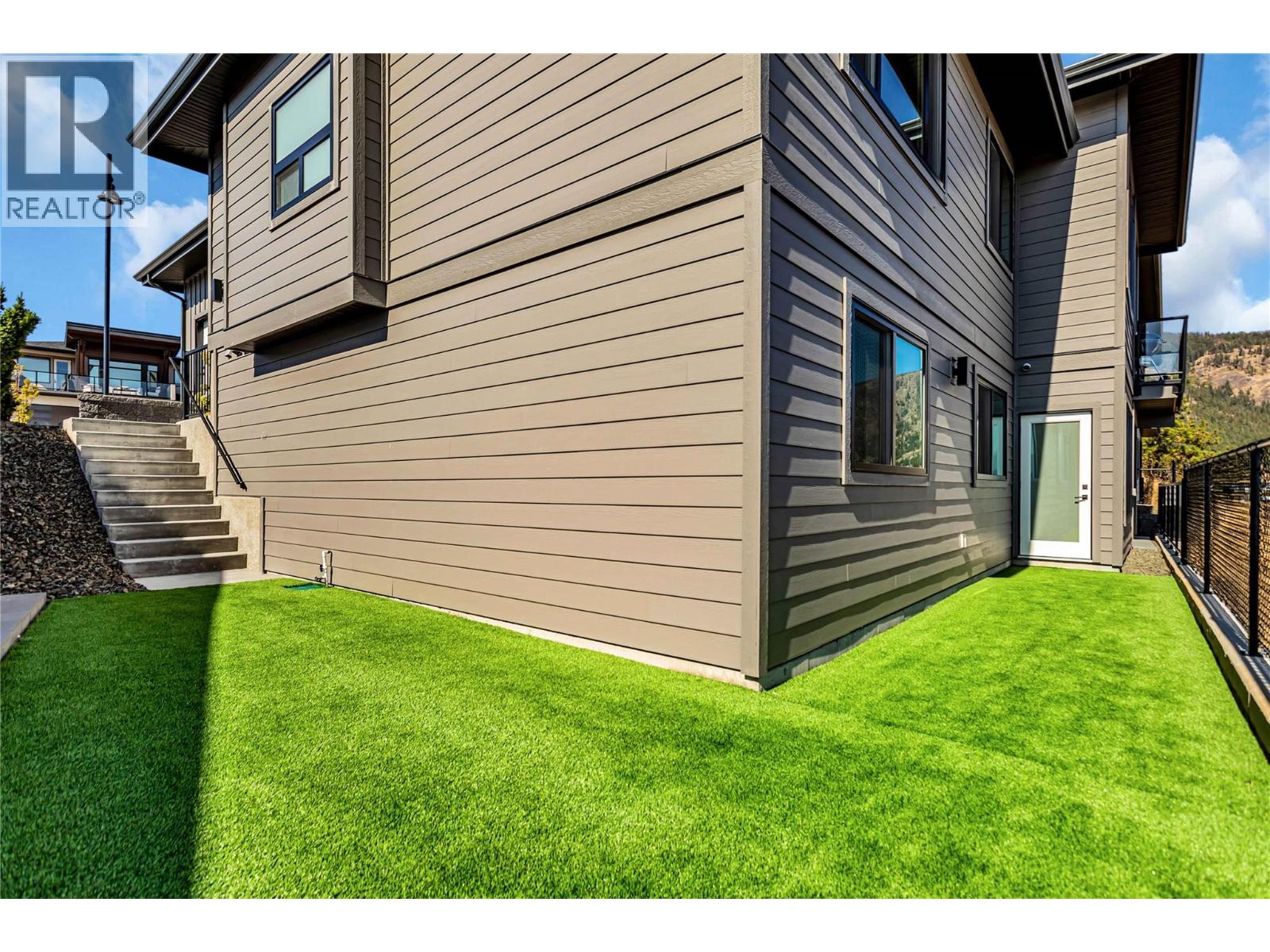 3044 Shaleview Drive, West Kelowna
