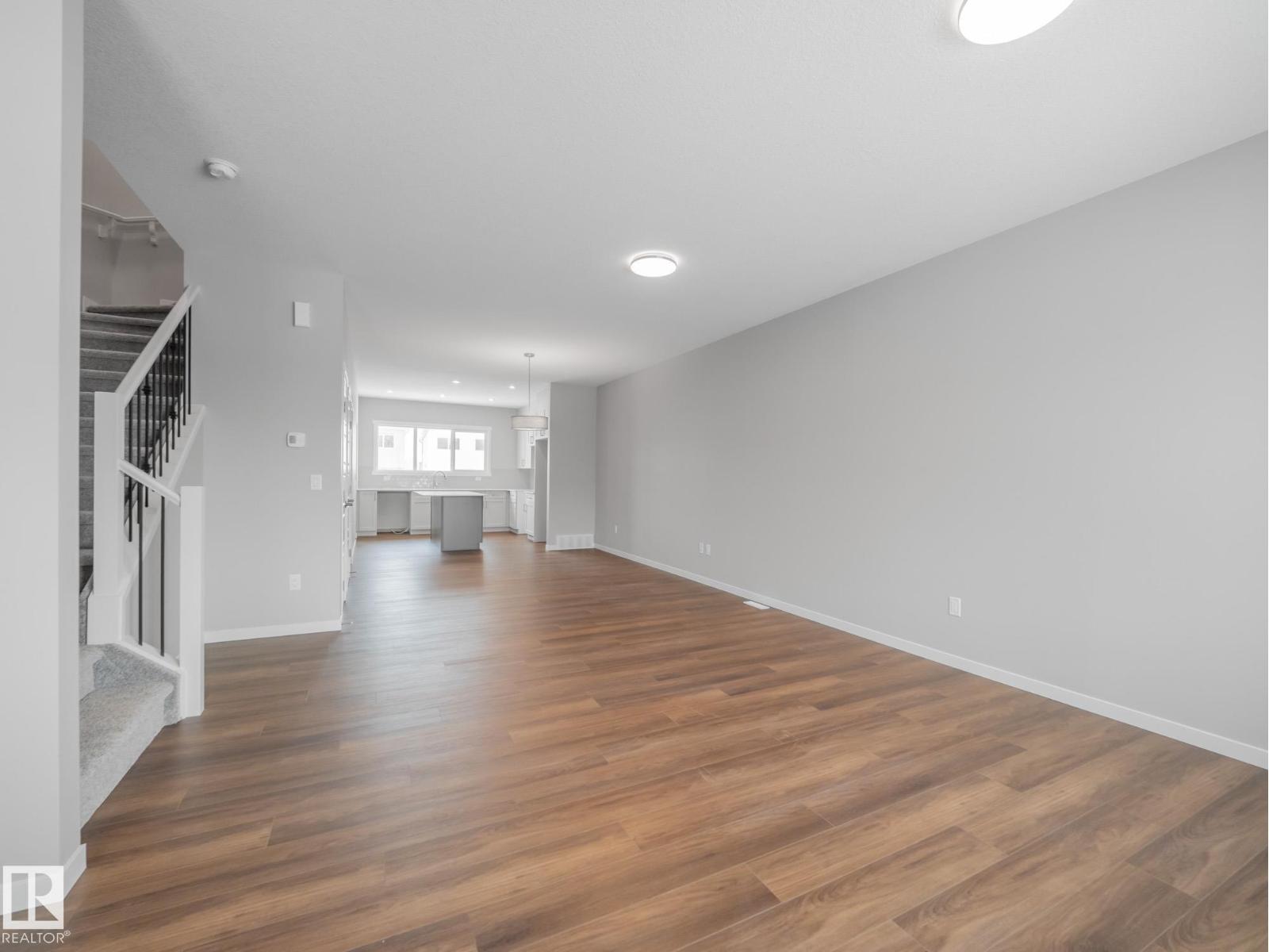 1040 14 AV NW, Edmonton