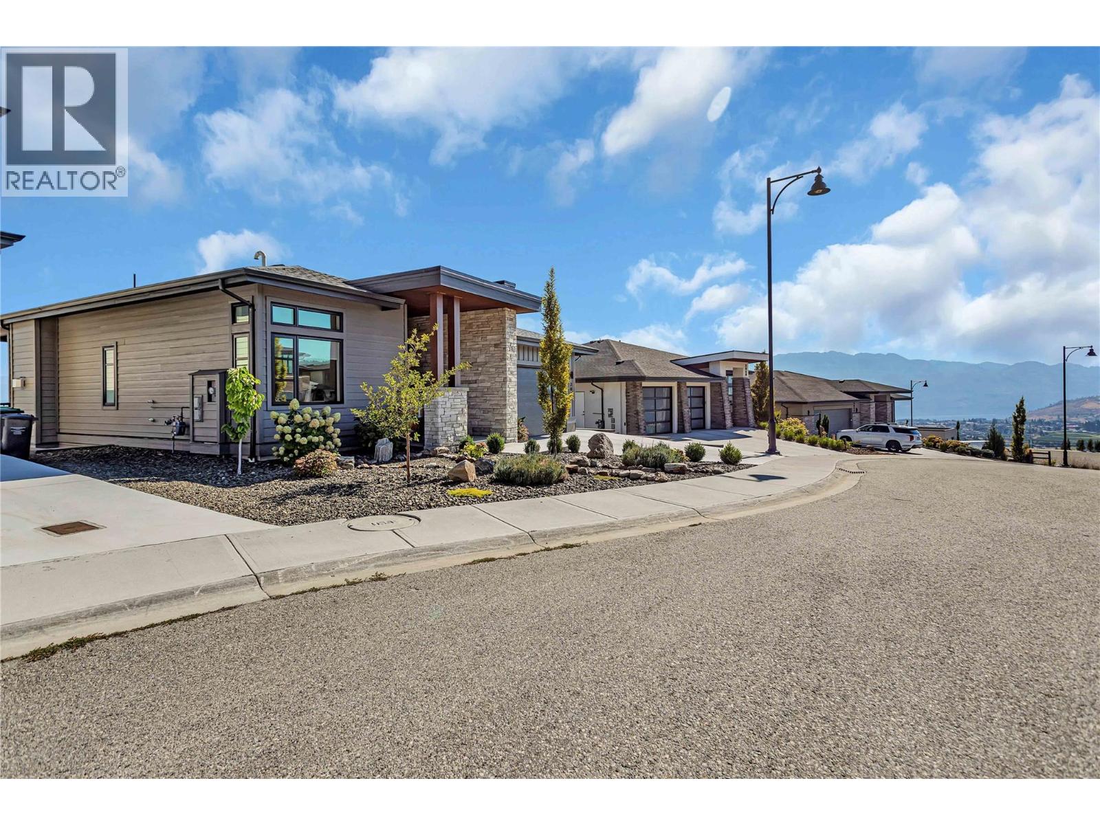 3044 Shaleview Drive, West Kelowna