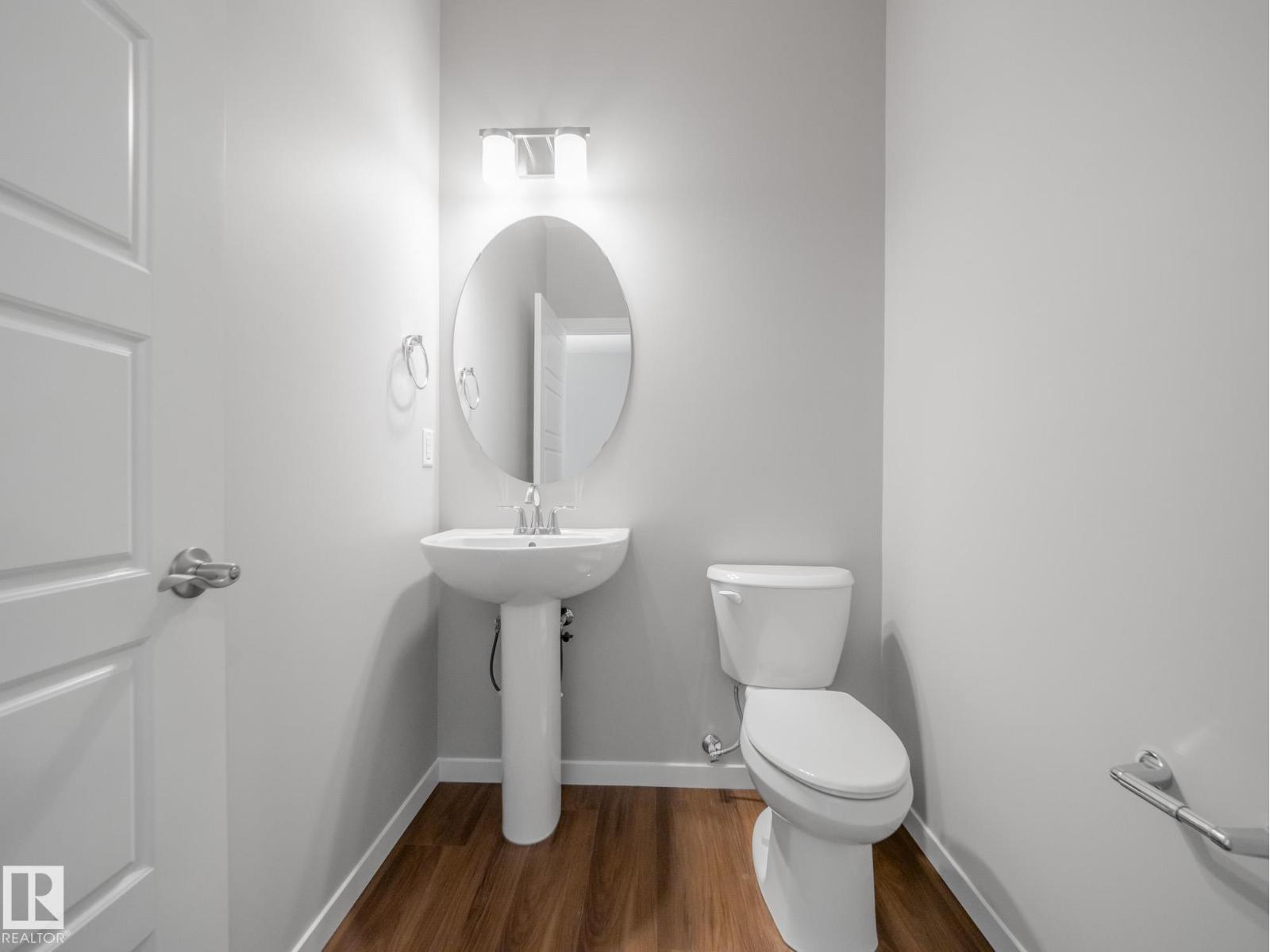 1040 14 AV NW, Edmonton