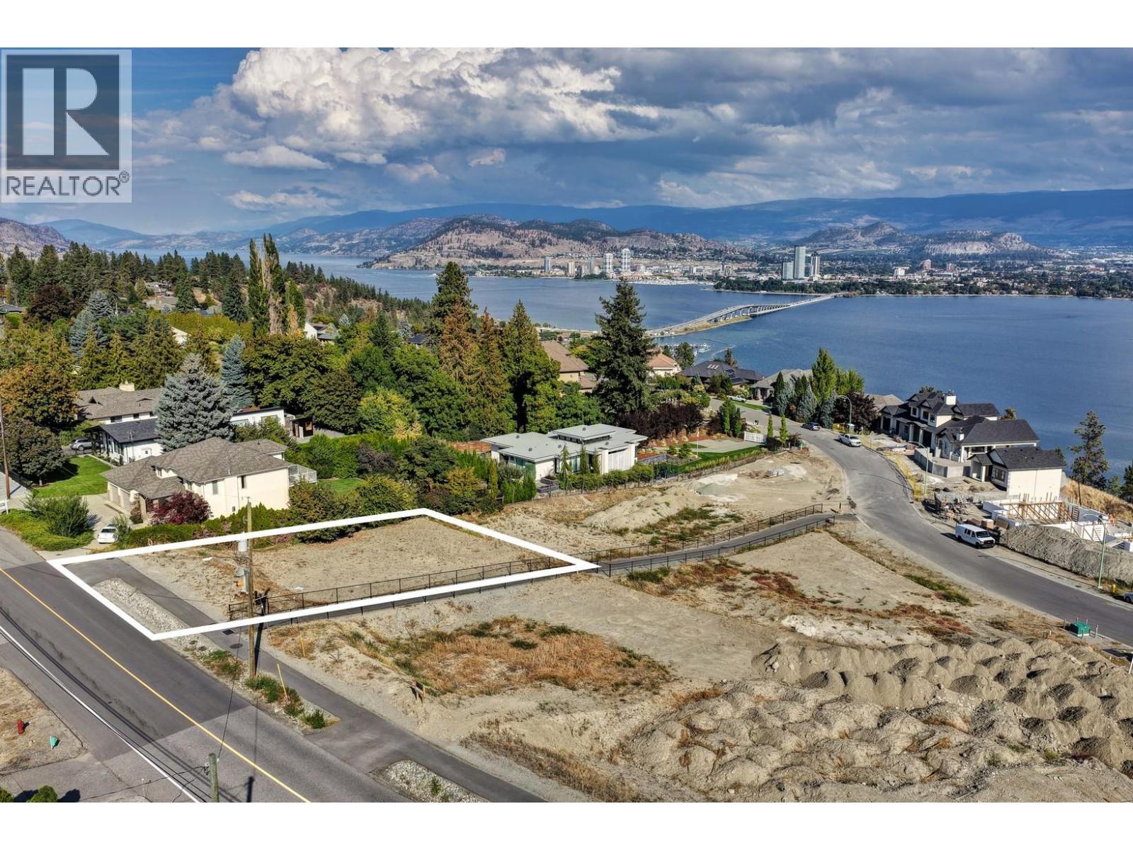 2347 Thacker Drive, West Kelowna