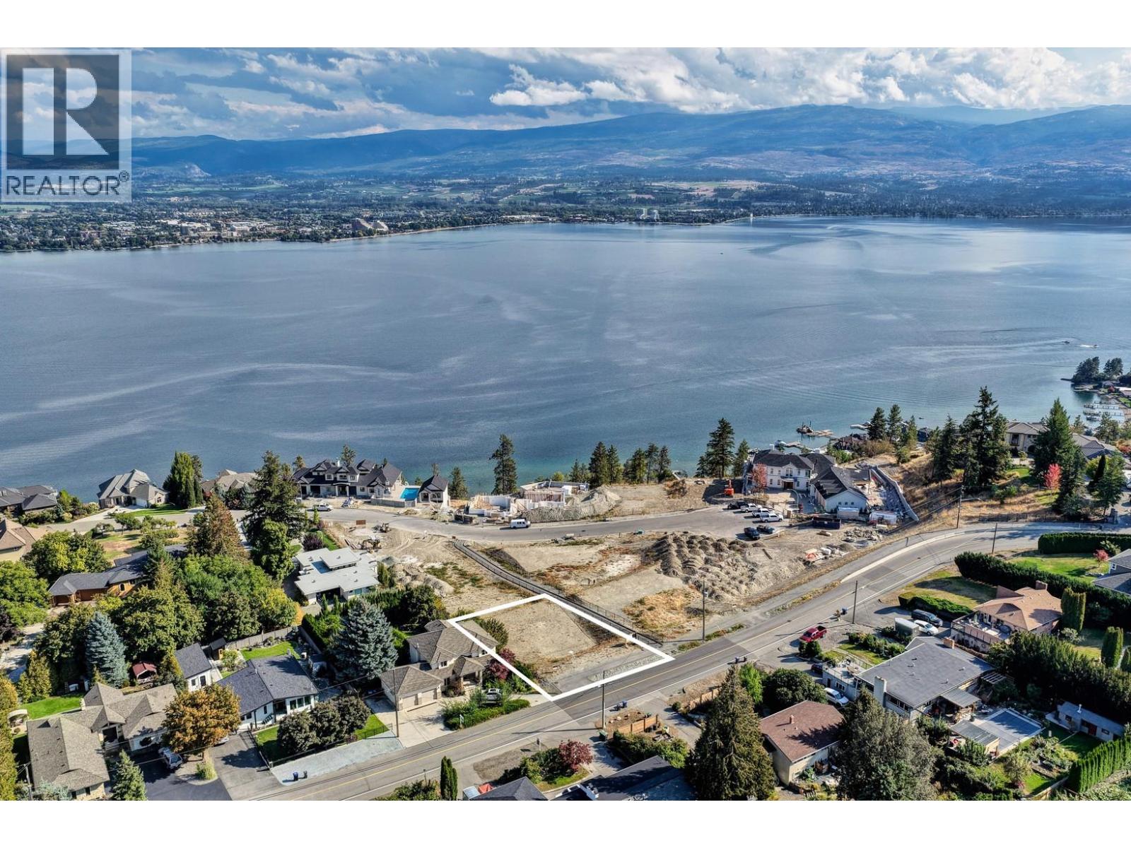 2347 Thacker Drive, West Kelowna