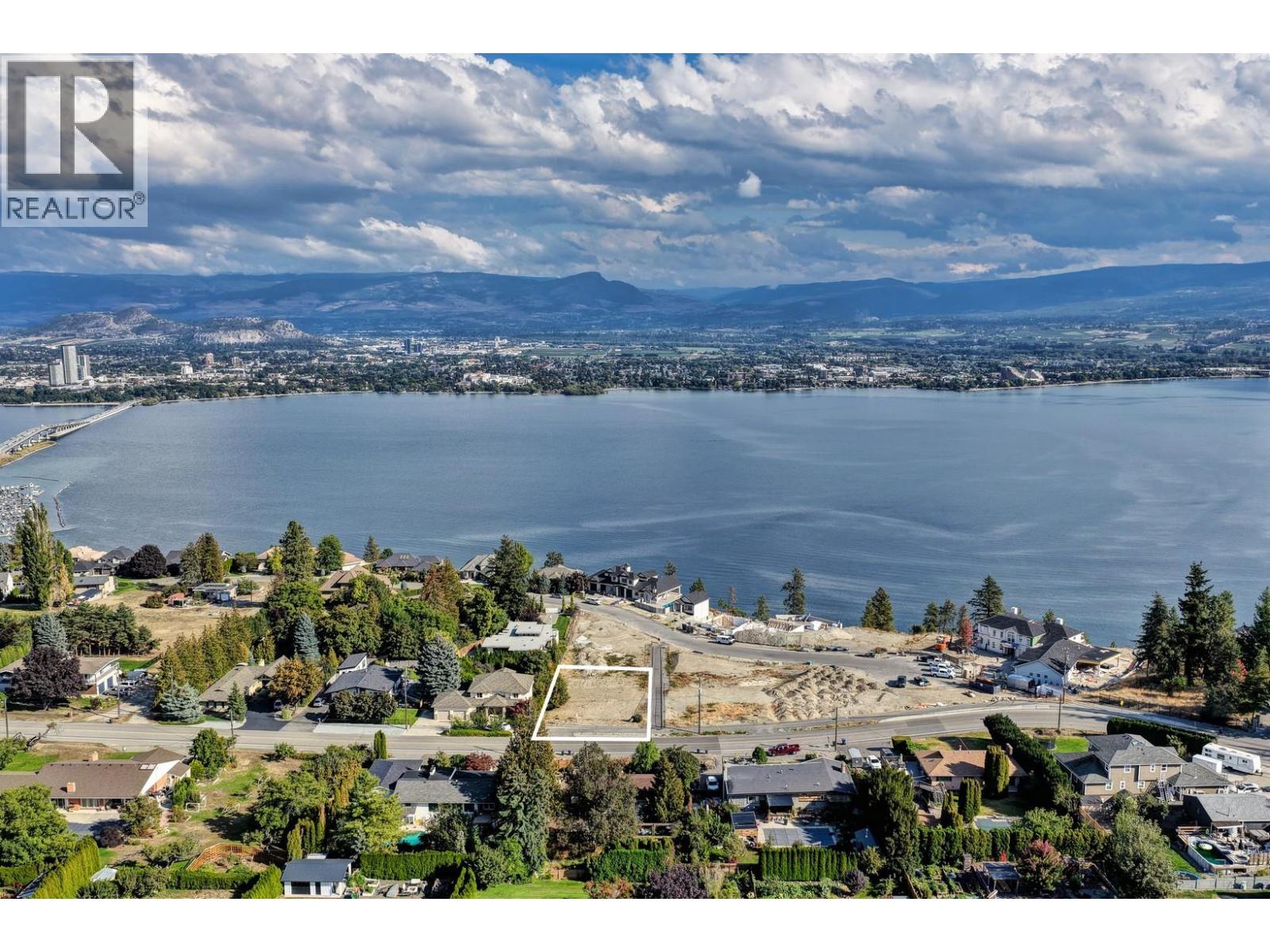 2347 Thacker Drive, West Kelowna