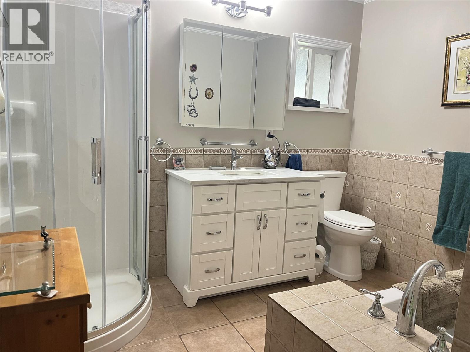 2860 Wright Street, Armstrong