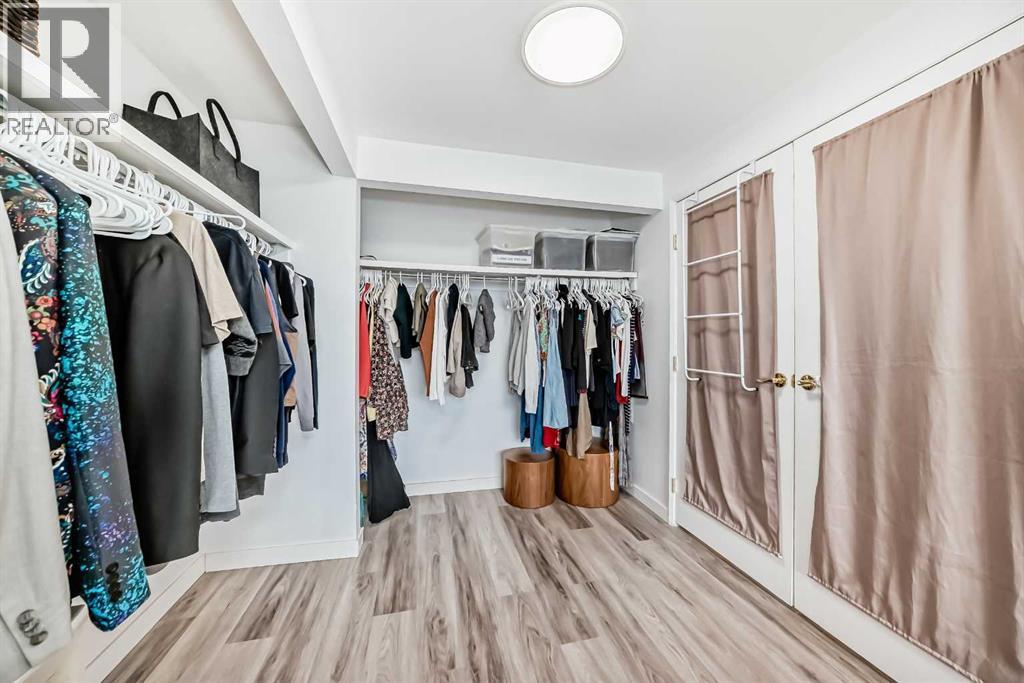 Single Family House for Sale in    Avenue SW Glamorgan Calgary 