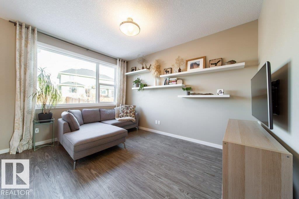 12816 205 ST NW - 9
