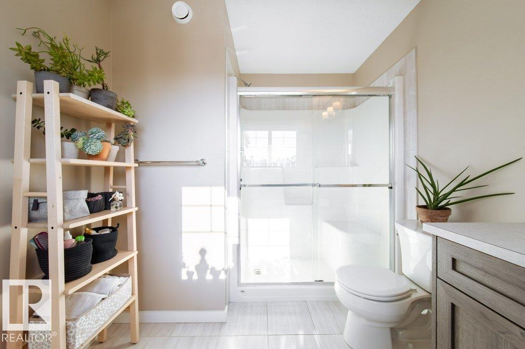 12816 205 ST NW, Edmonton