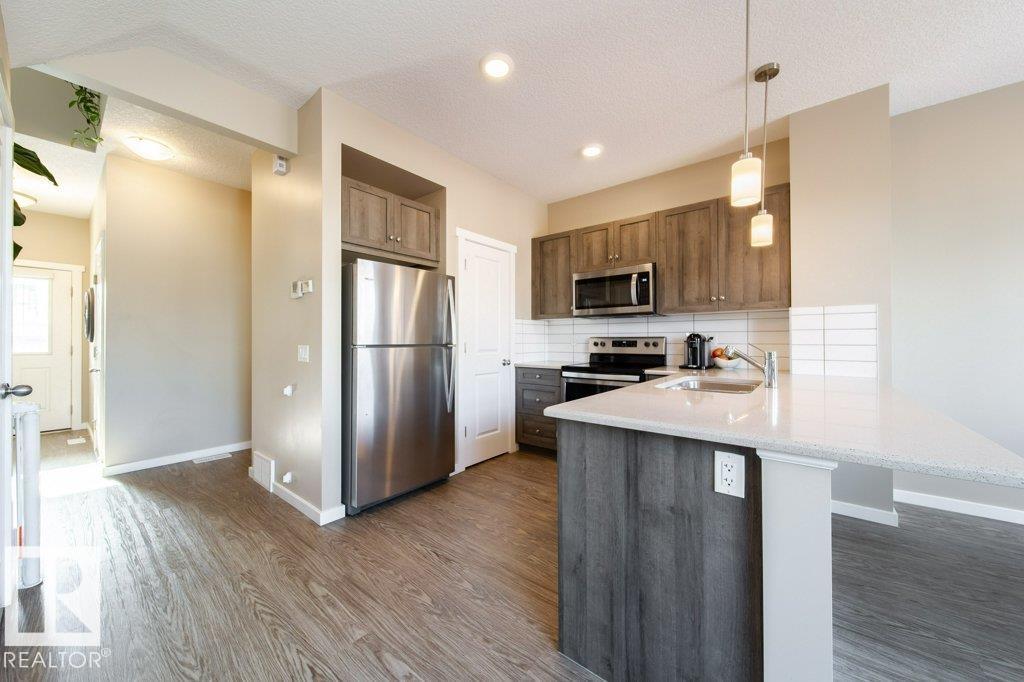 12816 205 ST NW, Edmonton