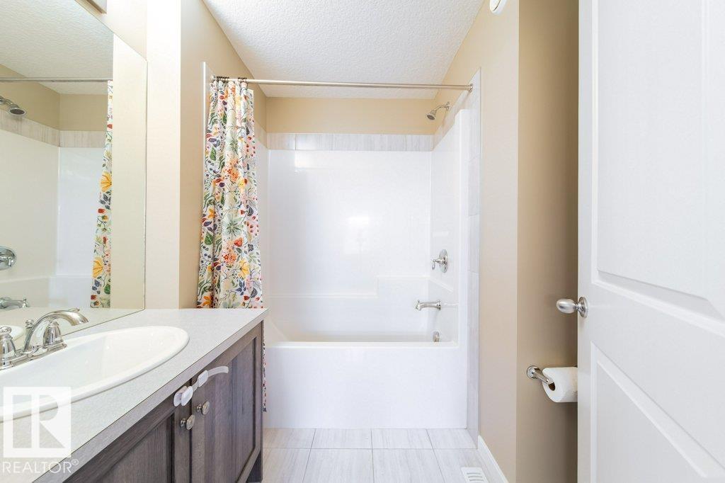 12816 205 ST NW, Edmonton