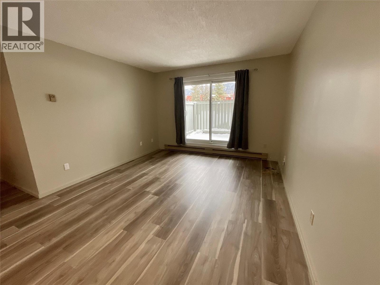 320 Northgate Unit# 103, Tumbler Ridge