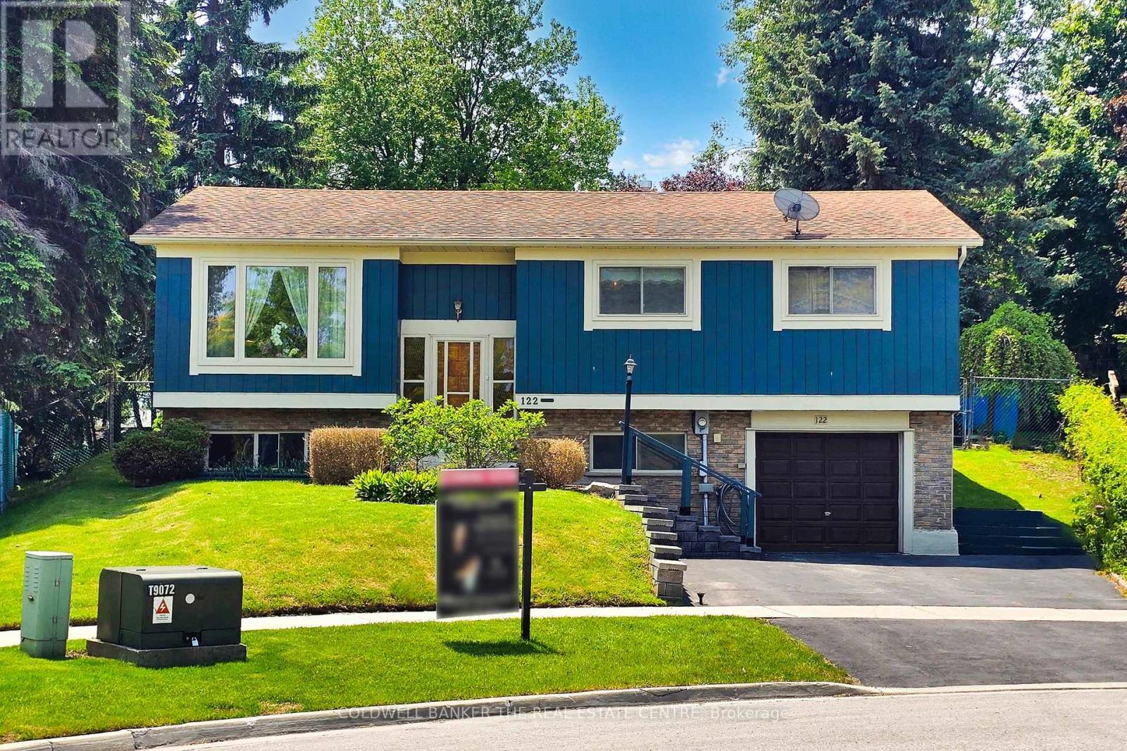122 VALLEYVIEW CRESCENT W - 1