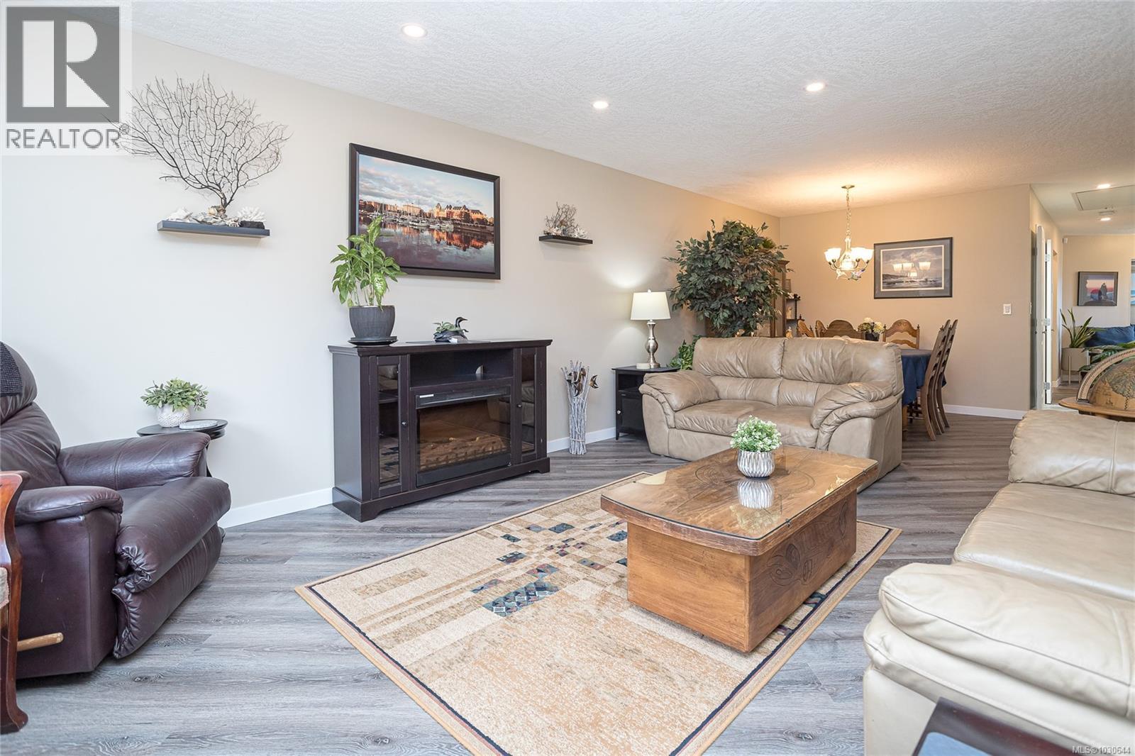 1 4125 Interurban Road, Saanich