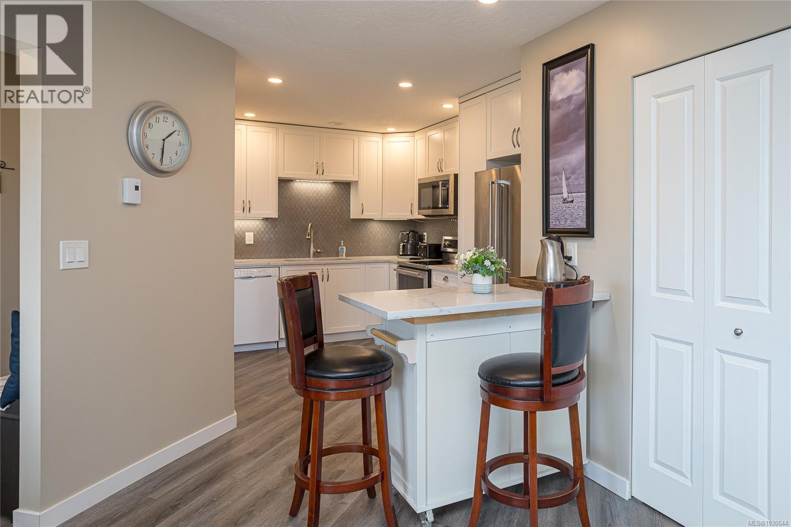 1 4125 Interurban Road, Saanich