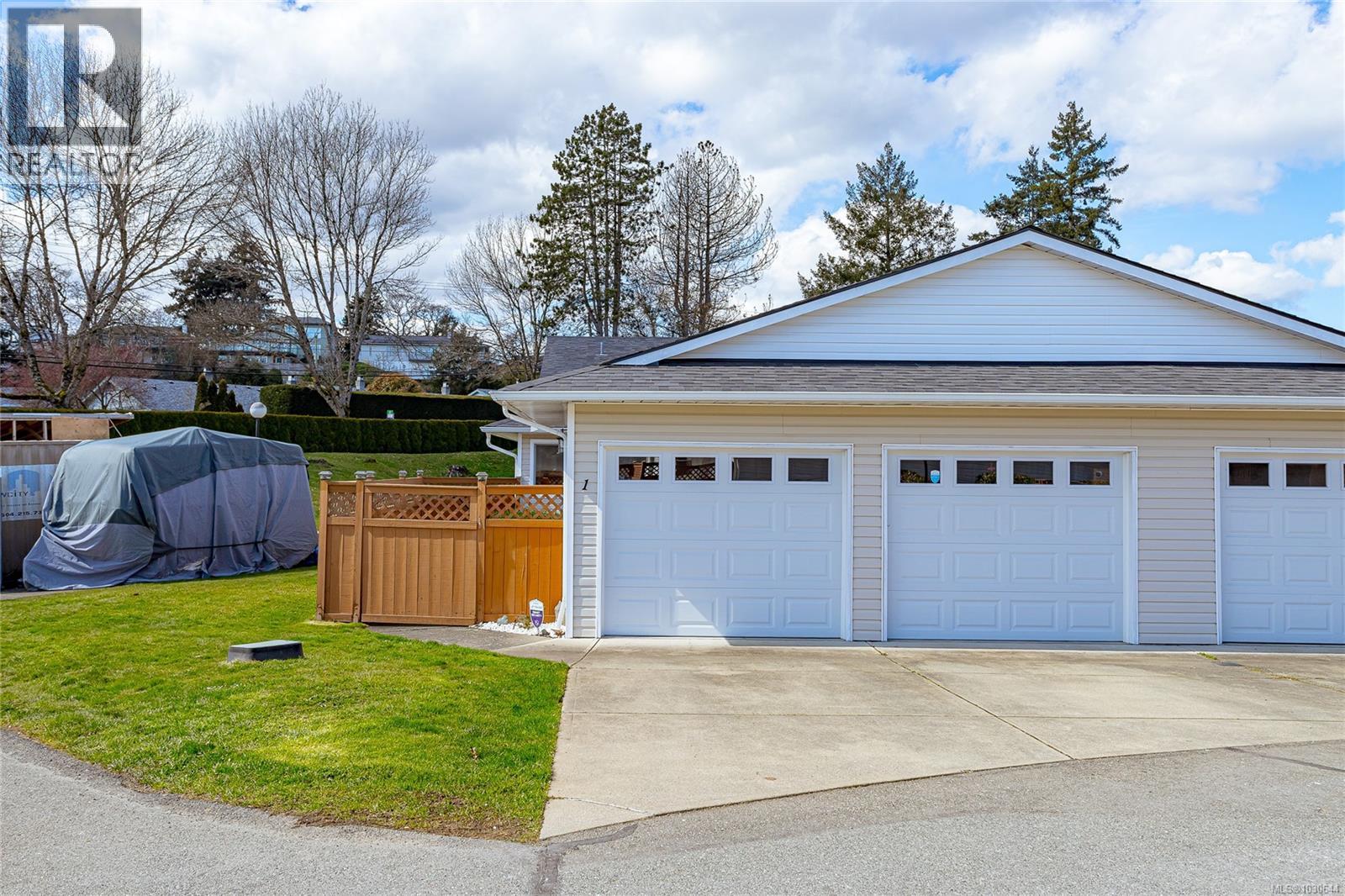 1 4125 Interurban Road, Saanich