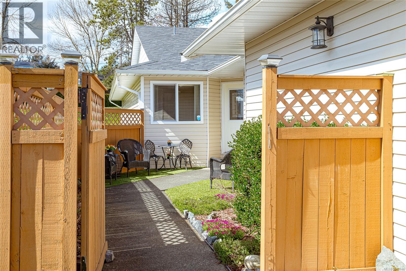 1 4125 Interurban Road, Saanich