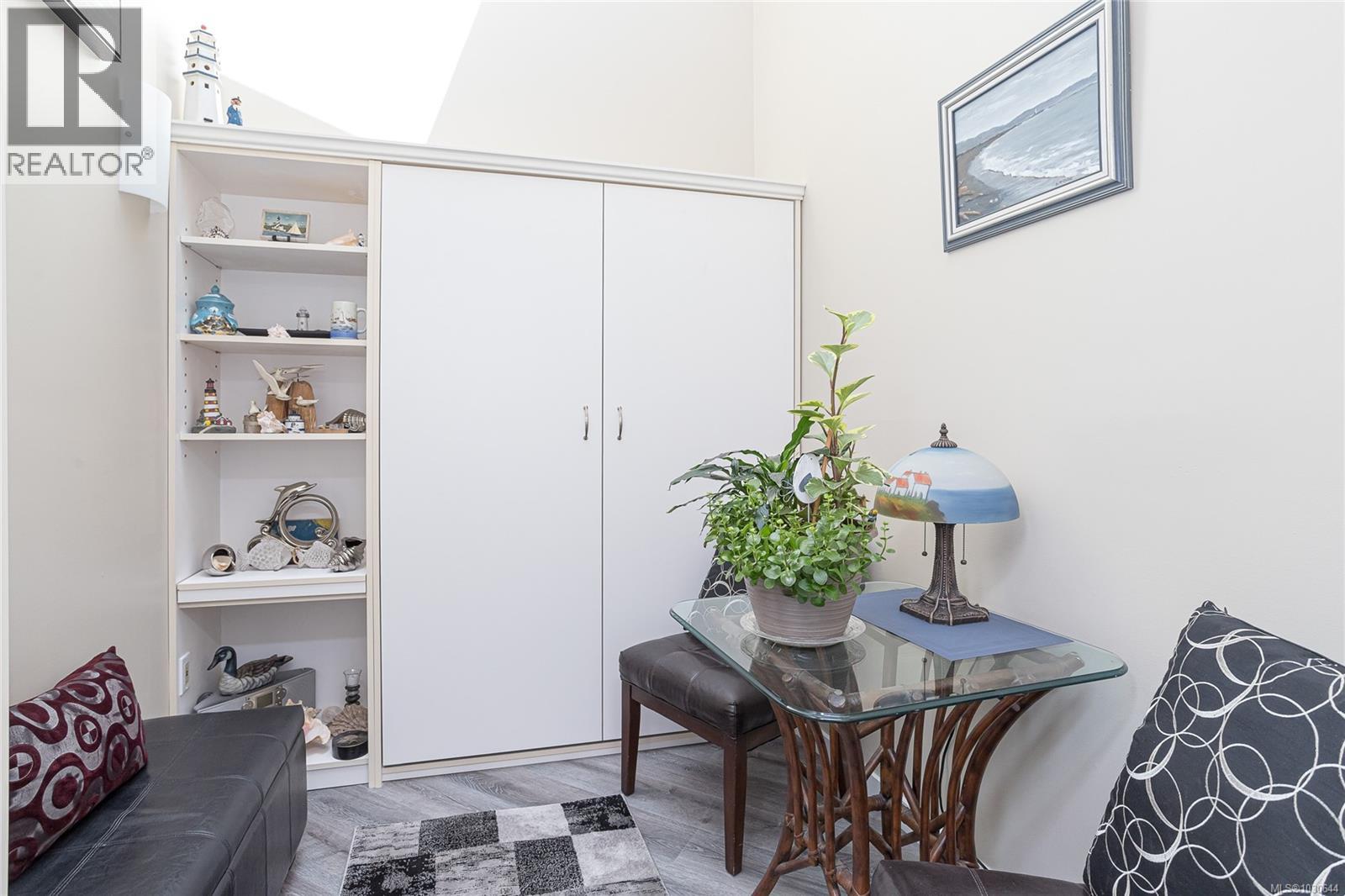 1 4125 Interurban Road, Saanich