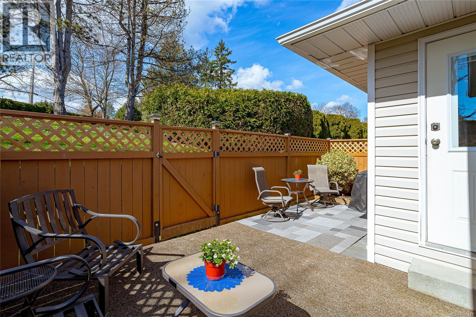 1 4125 Interurban Road, Saanich