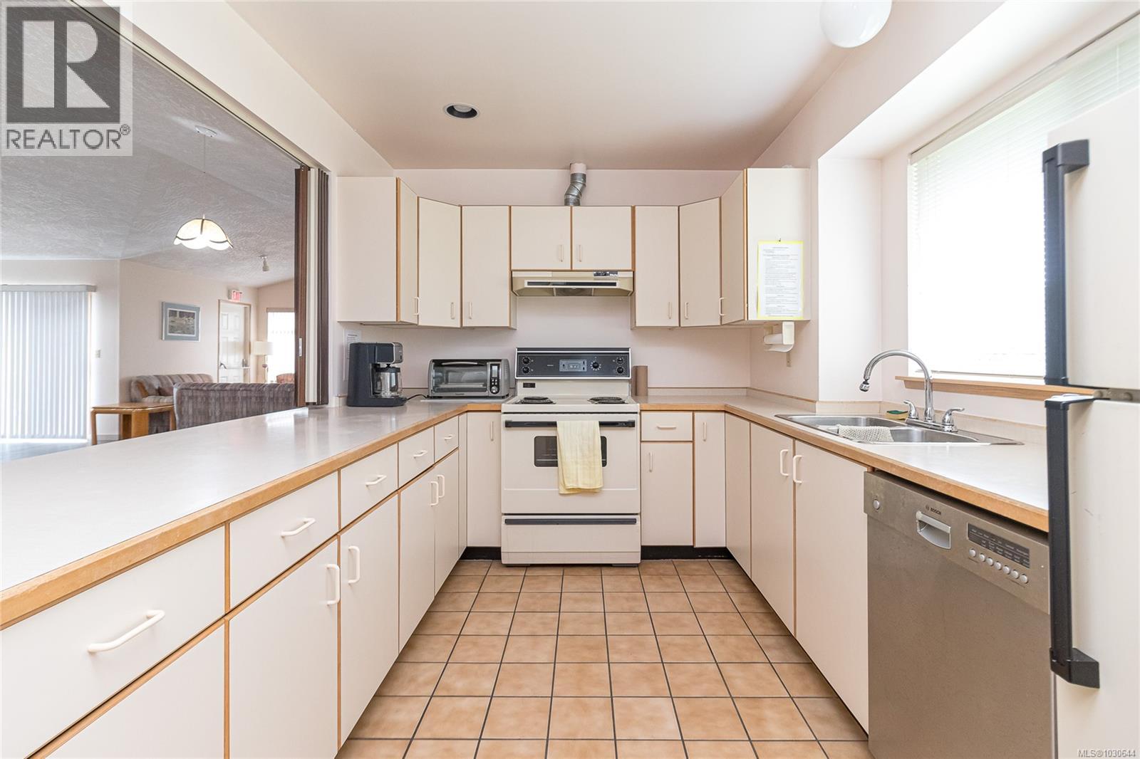 1 4125 Interurban Road, Saanich