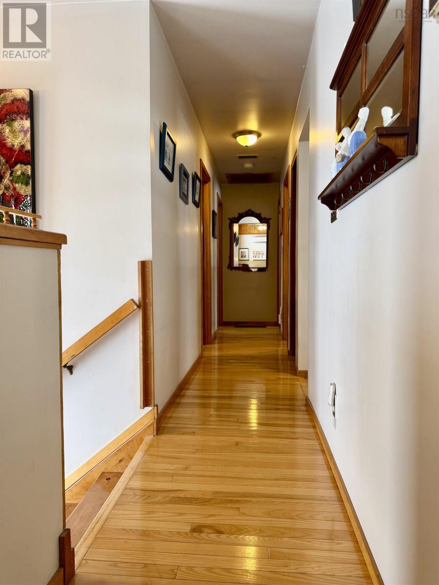 3856 302 HIGHWAY - 25