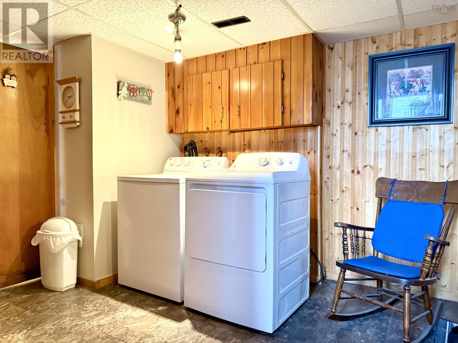 3856 302 HIGHWAY - 40