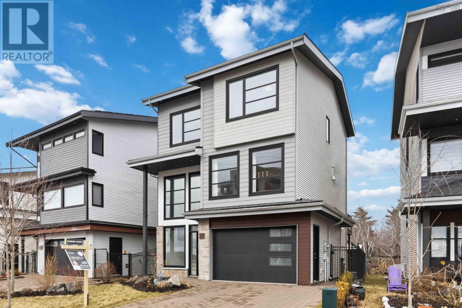 Property 2 of 48 of 237 Transom Drive