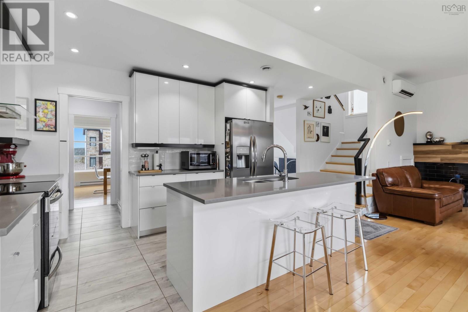 Property 16 of 48 of 237 Transom Drive