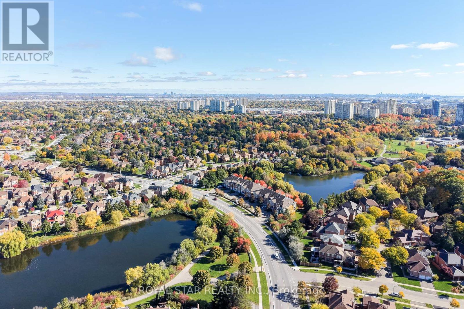 Single Family House for Sale in  VODDEN STREET E Brampton (Westgate) 