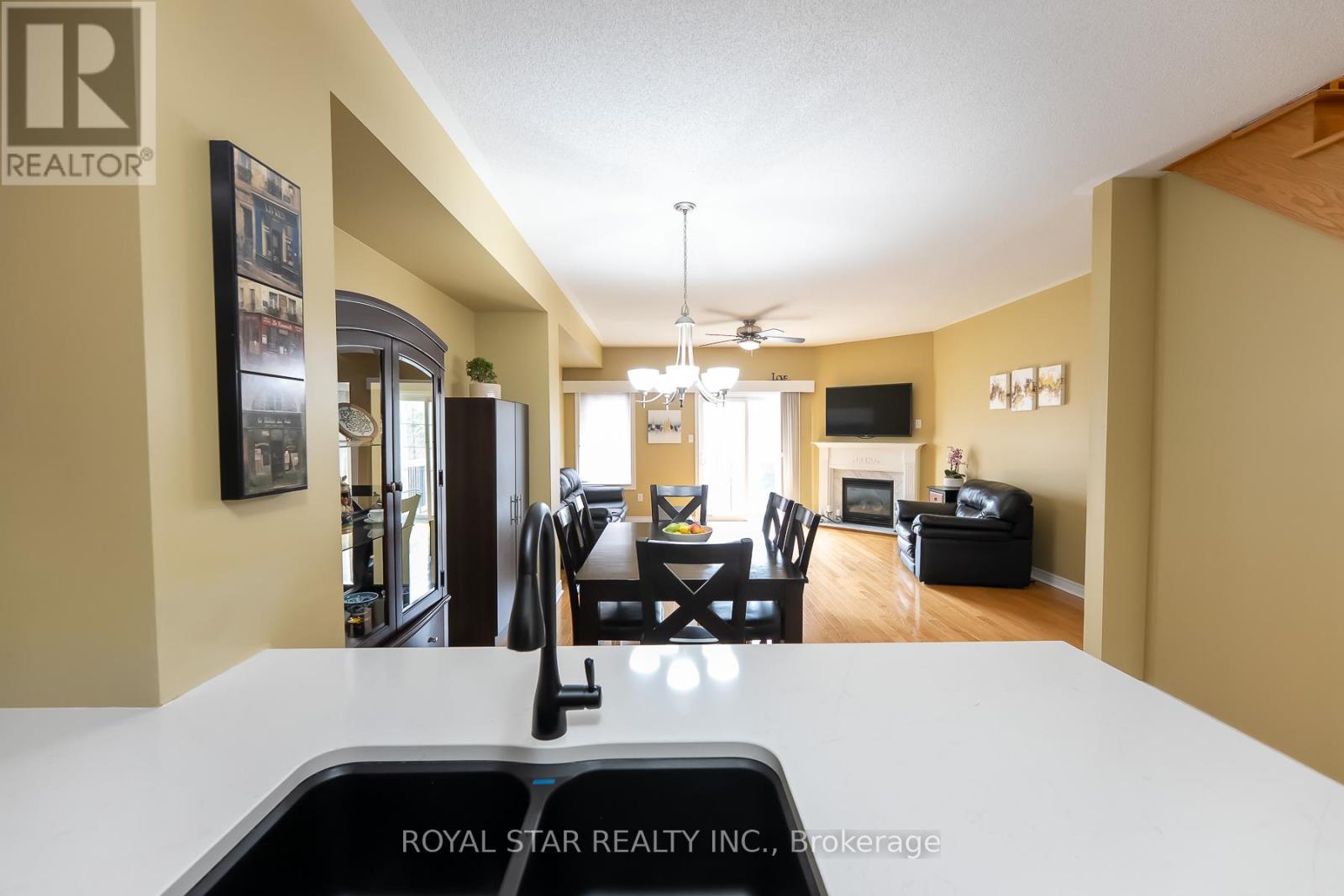 Single Family House for Sale in  VODDEN STREET E Brampton (Westgate) 