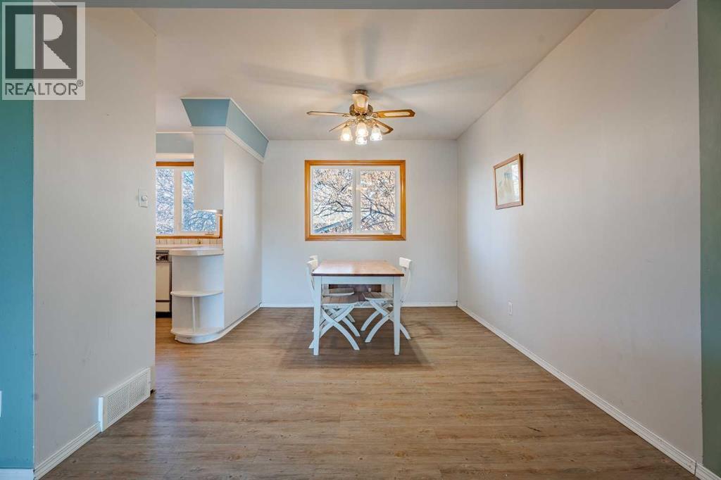 Single Family House Bi-level for Sale in  Blakiston Drive NW Brentwood Calgary 