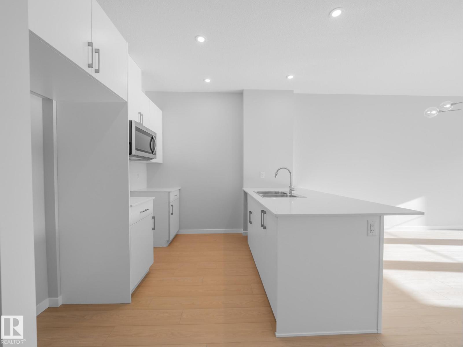 7230 ROSENTHAL DR NW, Edmonton