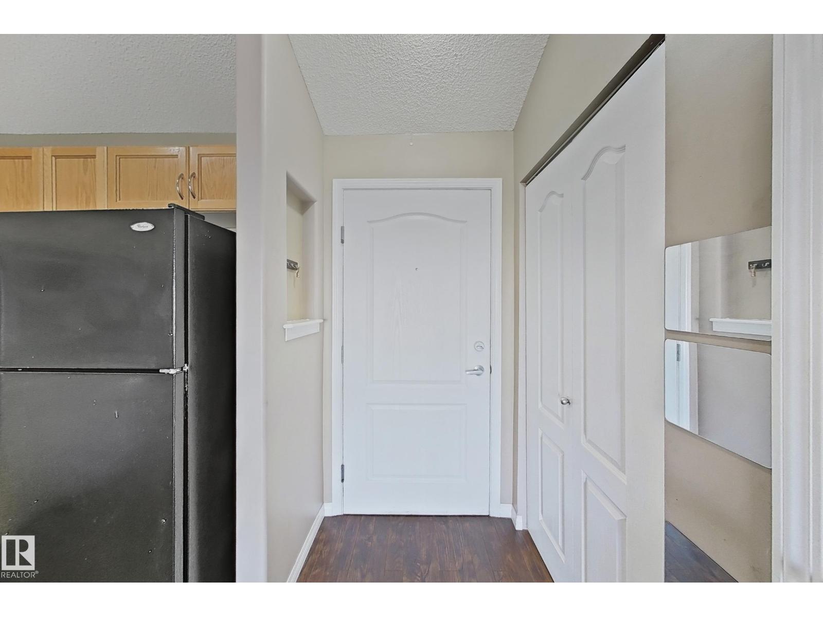 421 3425 19 ST NW, Edmonton