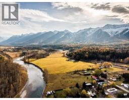 2370 Highway 3 Highway, Fernie, BC V0B1M0 Photo 31
