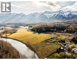 2370 Highway 3 Highway, Fernie, BC V0B1M0 Photo 30
