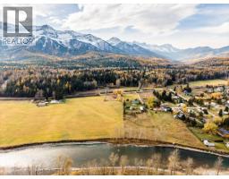 2370 Highway 3 Highway, Fernie, BC V0B1M0 Photo 24
